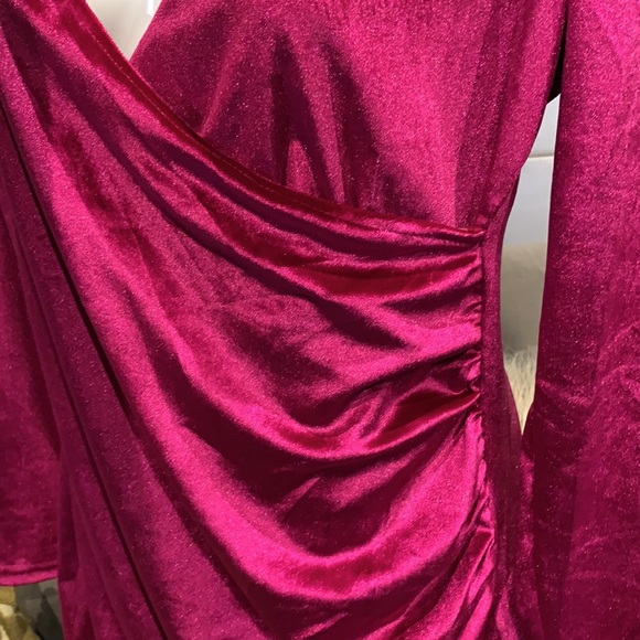Preself velvet wrap over bodycon dress - Picture 13 of 15